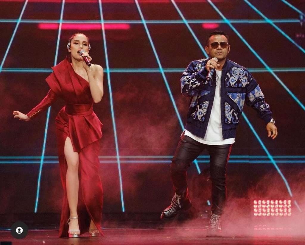 Duet Cinta Laura dan Judika di Pembukaan Piala Eropa 2020