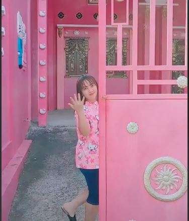 Rumah Hello Kitty