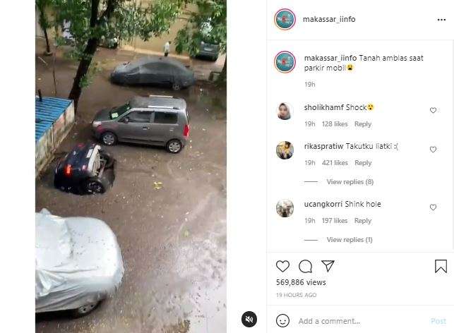 Mobil tiba-tiba ditelan bumi. Mobil tiba-tiba ditelan bumi.