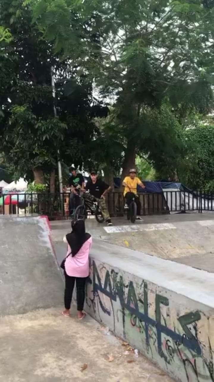 Terlibat Adu Mulut Sama Pesepeda BMX