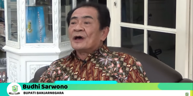 Bupati Banjarnegara BUdhi Sarwono