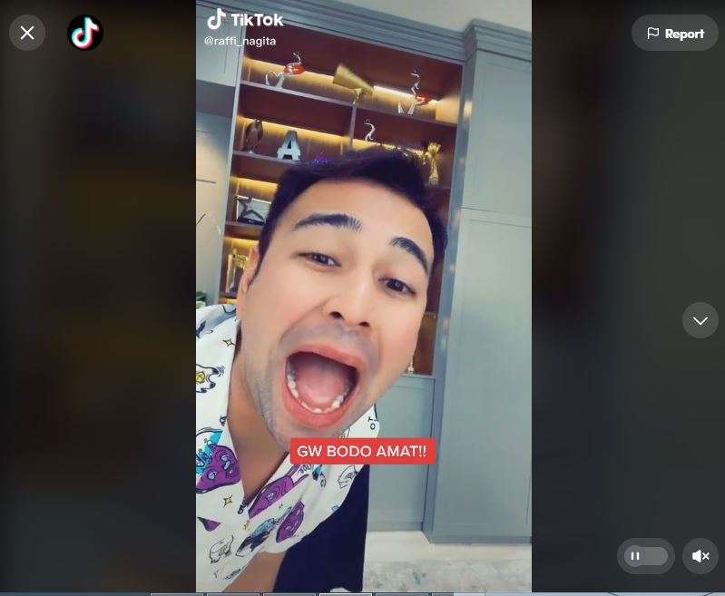 Raffi dan Nagita membuat video Tik Tok.