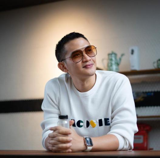 Seleb Selamat Dari Kecelakaan