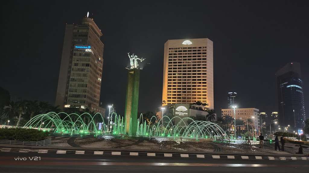 Hasil foto menggunakan fitur Night Mode vivo V21 Hasil foto menggunakan fitur Night Mode vivo V21