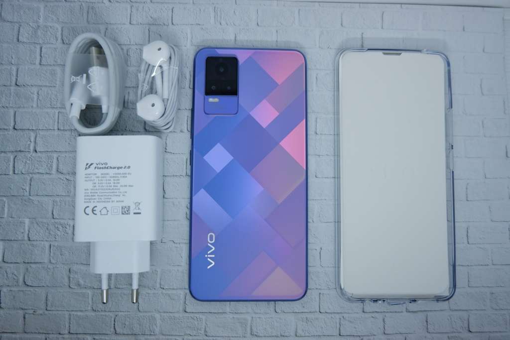 vivo V21 vivo V21