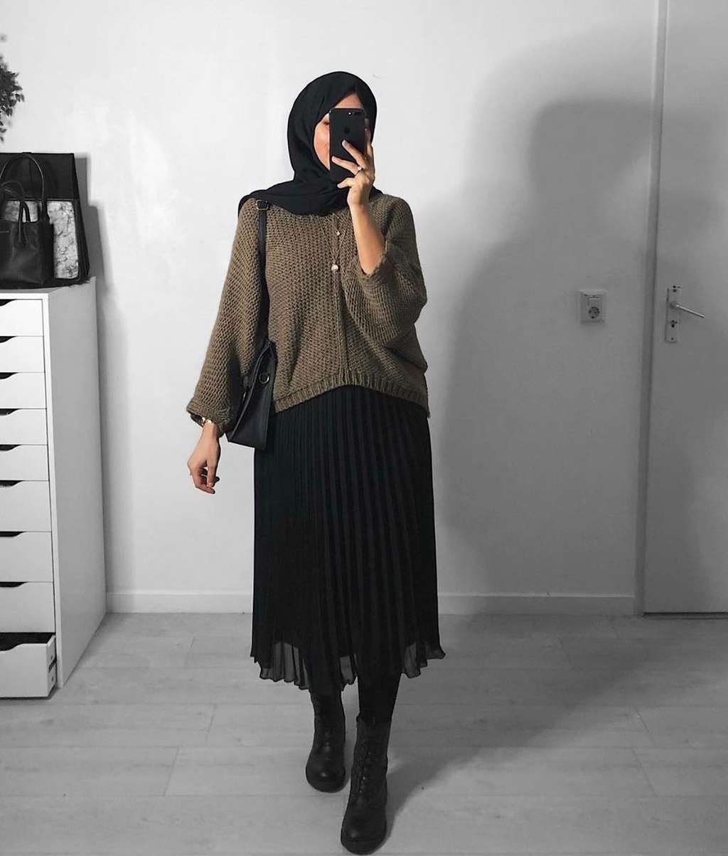 Outfit earth tone
