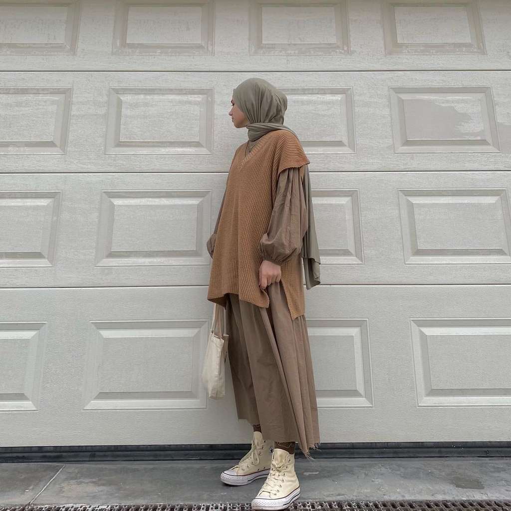 Outfit earth tone