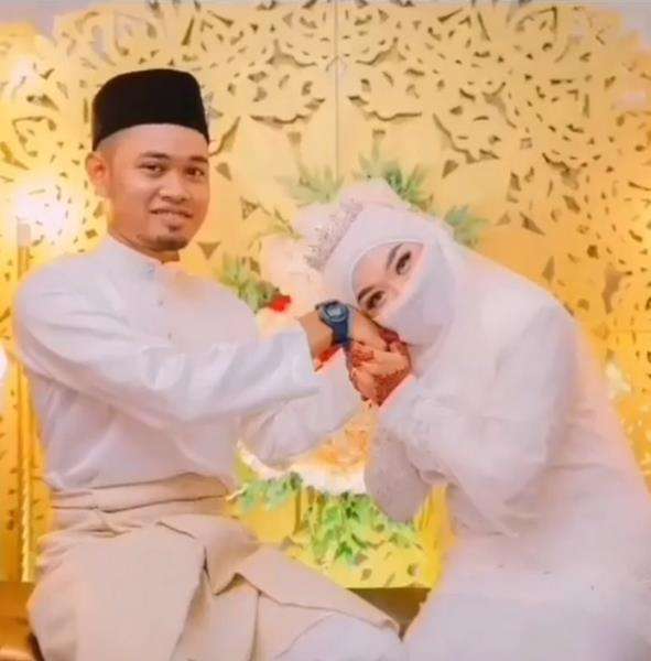 Pernikahan mereka berawal dari rasa benci.