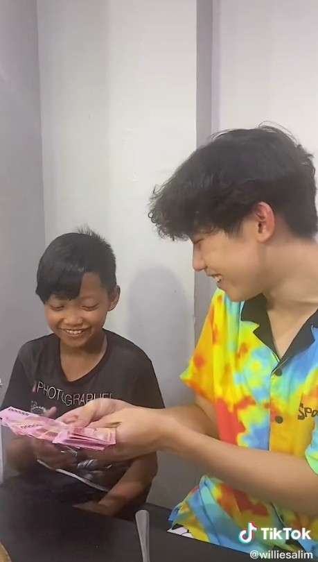 Pengamen cilik