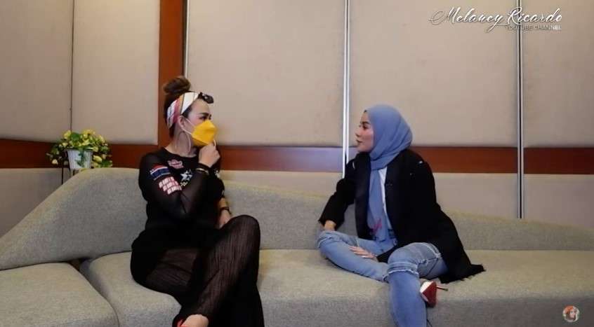 Olla Ramlan dan Melaney Ricardo