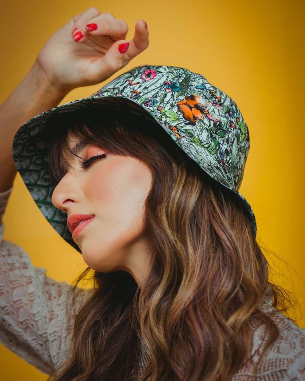 Bucket Hat Nia Ramadhani