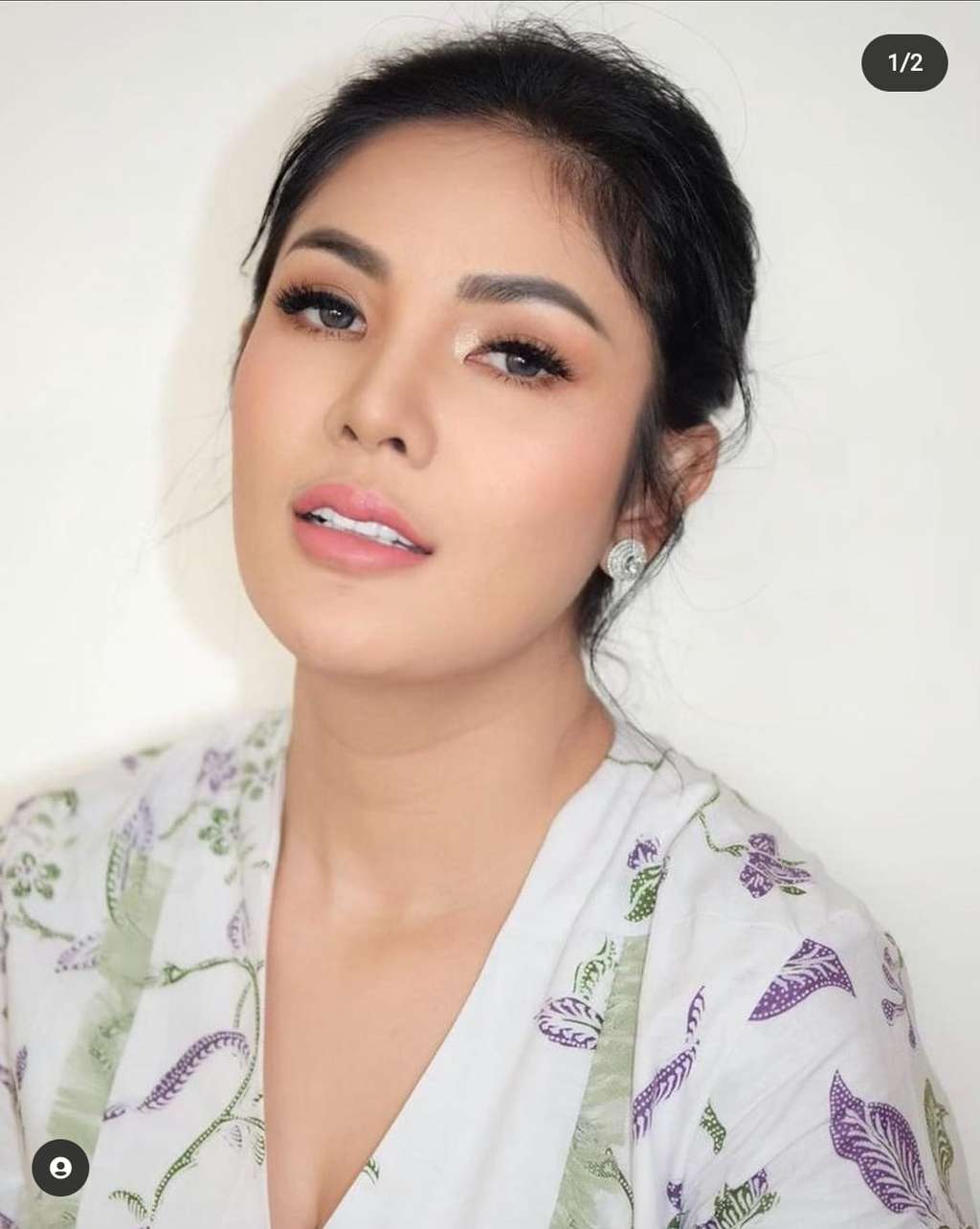 Riasan Khas Nindy Ayunda