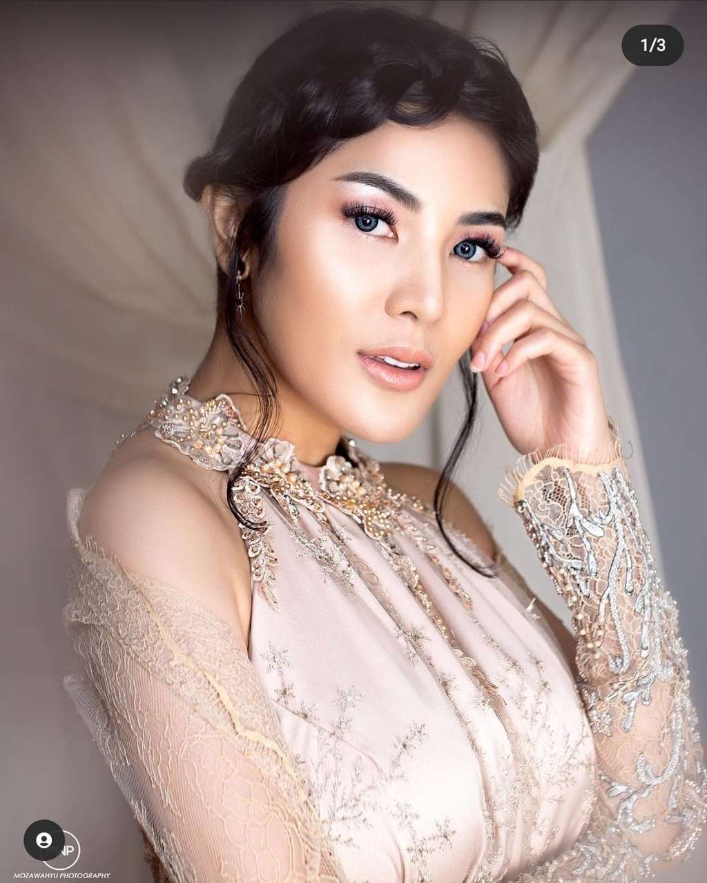 Riasan Khas Nindy Ayunda