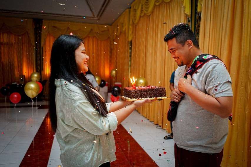 Potret Kahiyang Ayu saat Merayakan Ulang Tahun Suaminya