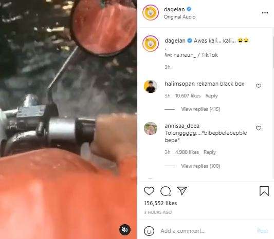 Pemotor nyebur kali.