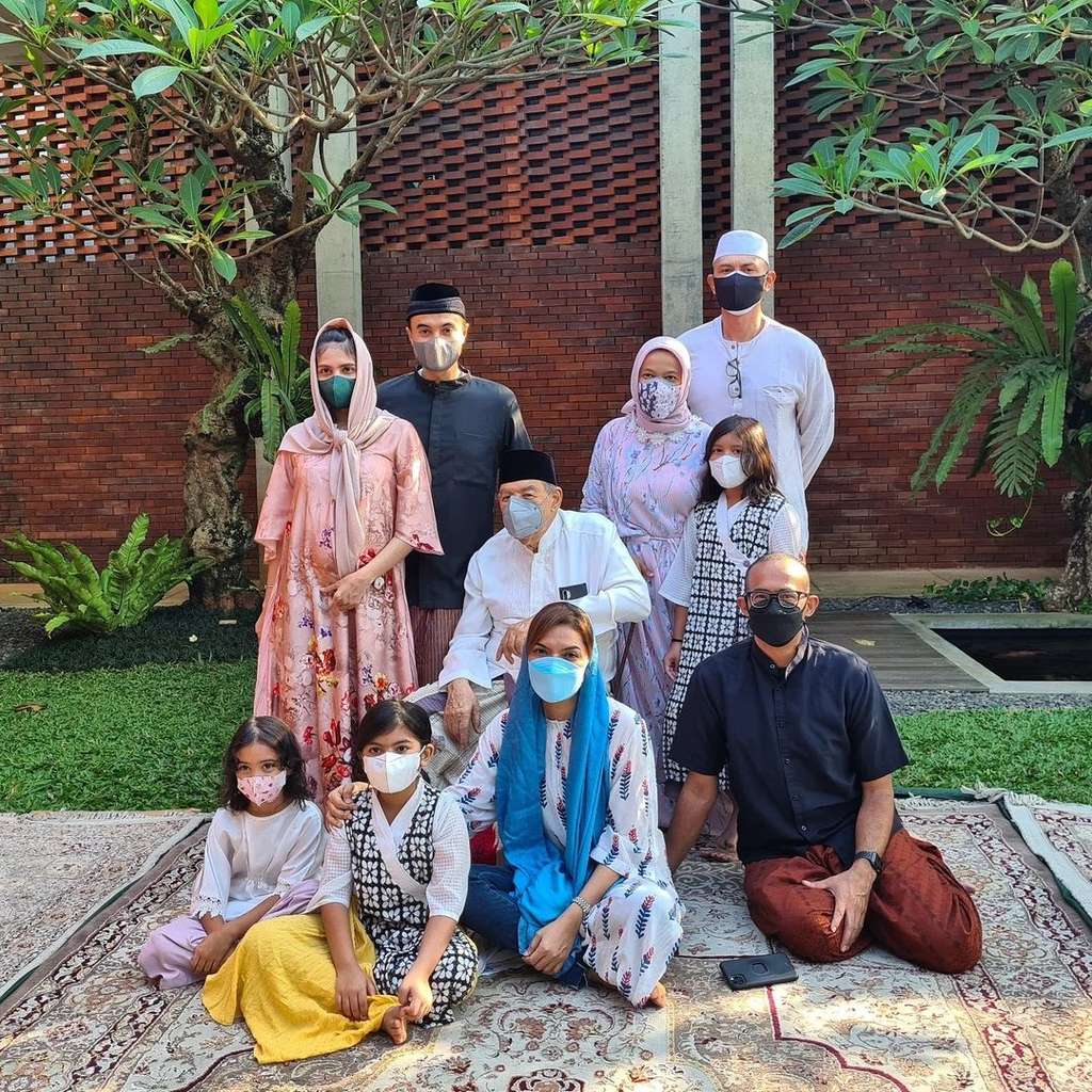Najwa Shihab dan Keluarga