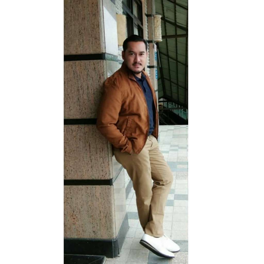 Pesinetron Alino Octavian