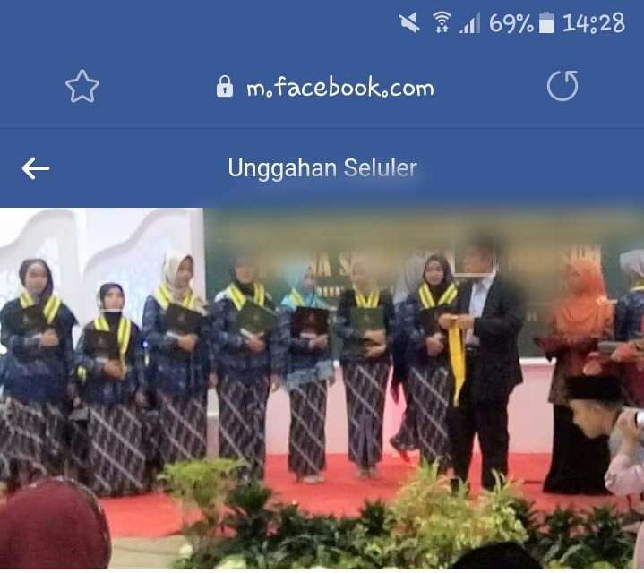 Unggahan Facebook