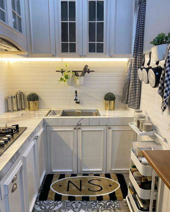 Dapur Rumah Natalie Sarah