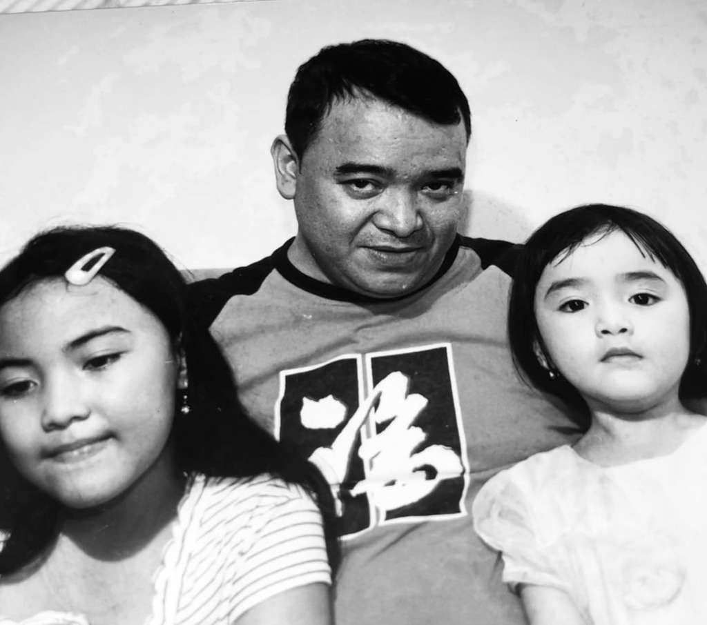 Amanda bersama ayah dan kakaknya