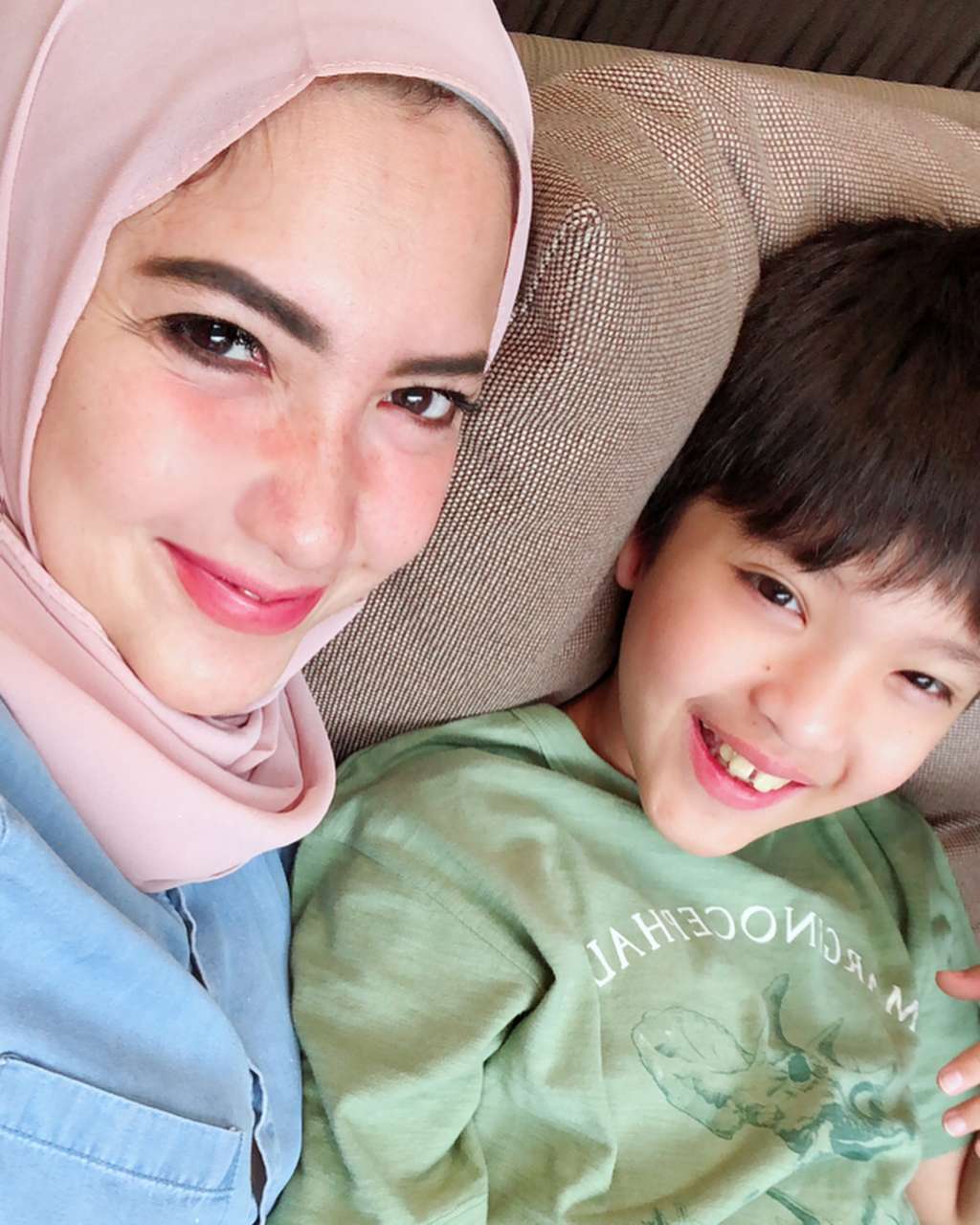 Tia Ivanka dan putranya