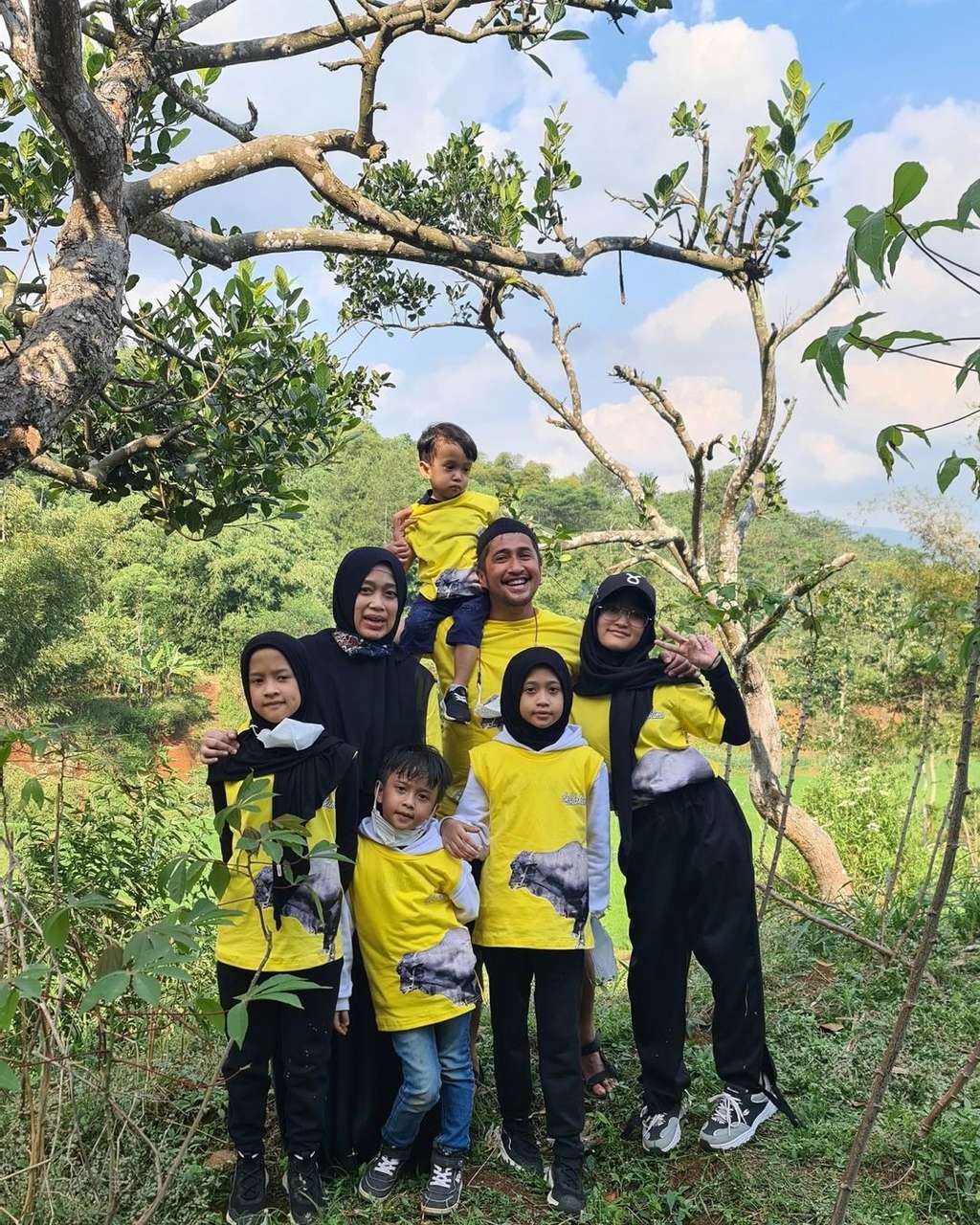 Keluarga Irfan Hakim