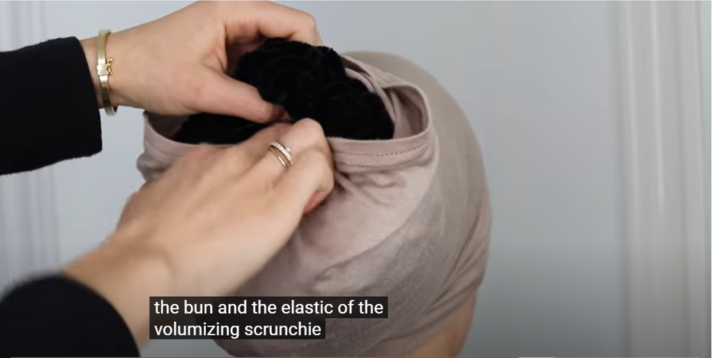 How to get the PERFECT hijab bun! How to get the PERFECT hijab bun!