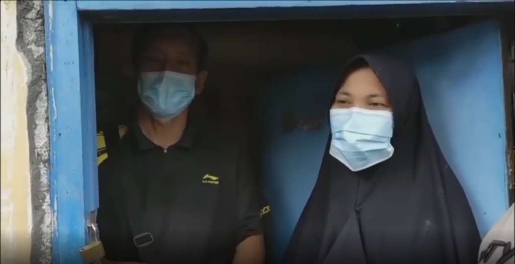 Ari Prasetyo dan istri