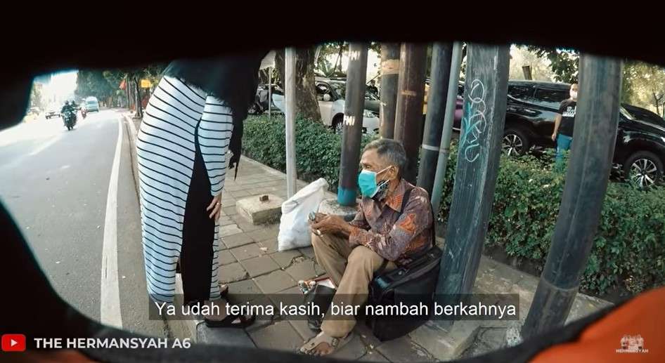 Ashanty dan penjual cincin batu akik