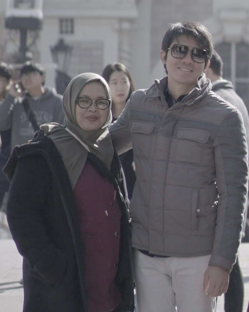 Irwansyah dan mamanya