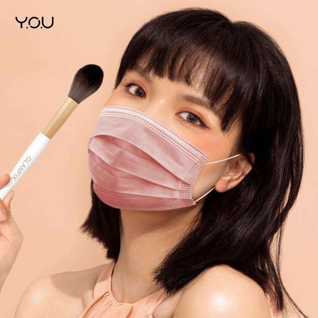 Makeup Look Y.O.U