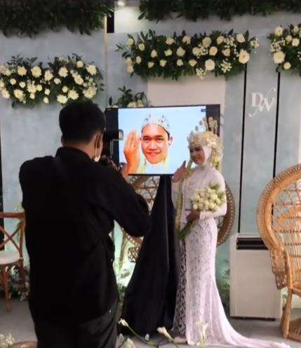 Heboh menikah secara virtual di masa pandemi.