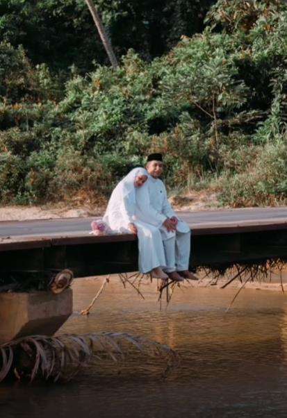 Cerita lucu fotografer abadikan momen pemotretan pernikahannya sendiri.