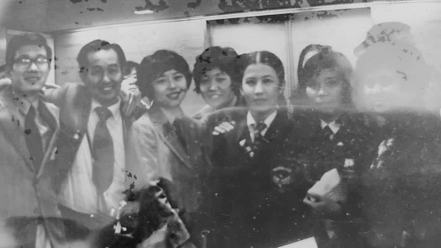 Foto mama Agnez Mo saat muda