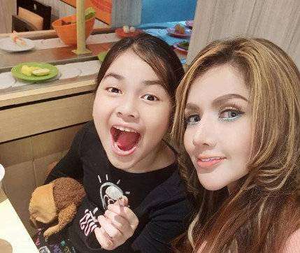 Keisha Aira Natania dan Barbie Kumalasari