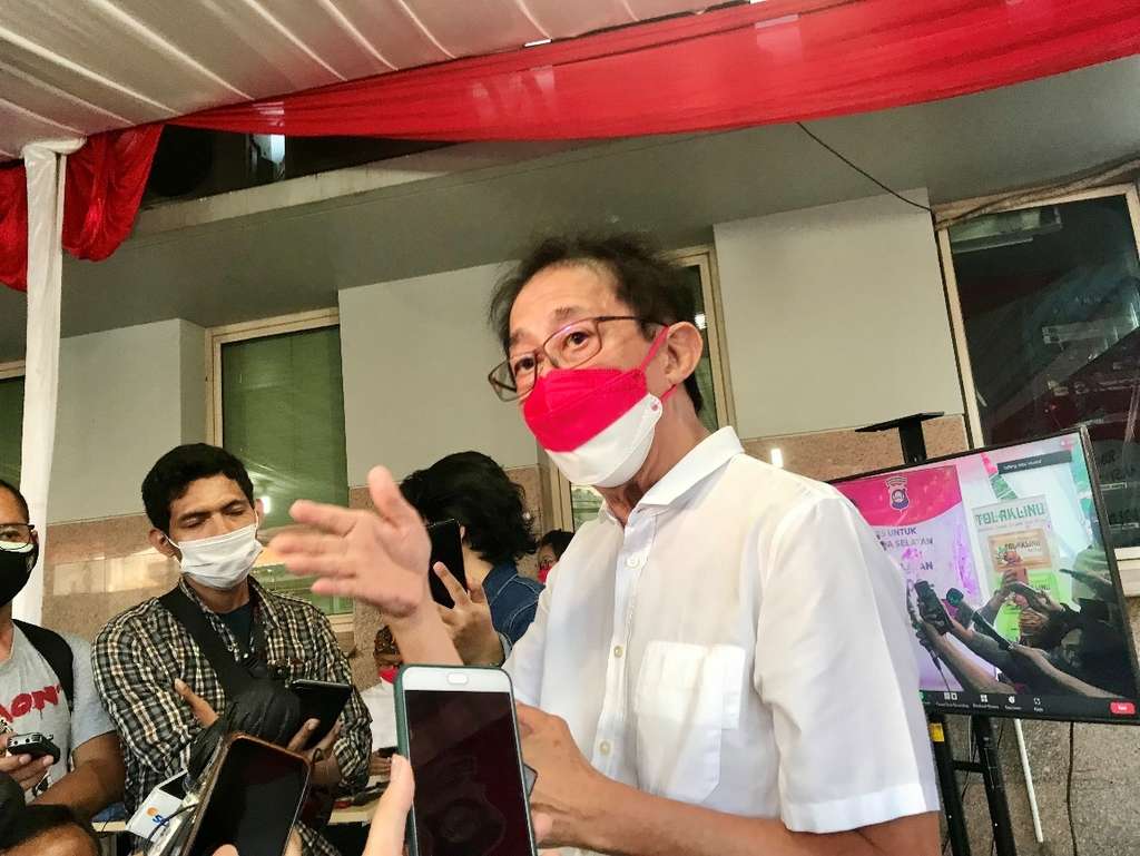 Penyerahan Sumbangan beras untuk masyarakat Sumatera Selatan melalui POLDA Sumatera Selatan Penyerahan Sumbangan beras untuk masyarakat Sumatera Selatan melalui POLDA Sumatera Selatan