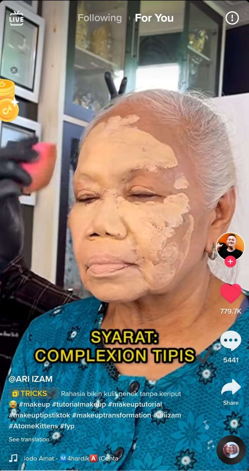 Menggunakan Base Makeup Tipis