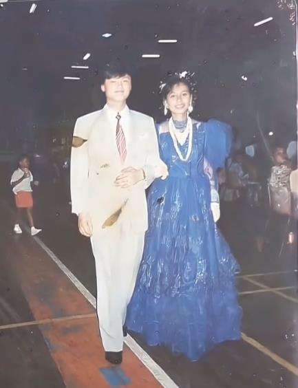 Ayah Hanna orang Korea, sedang ibunya Melayu.