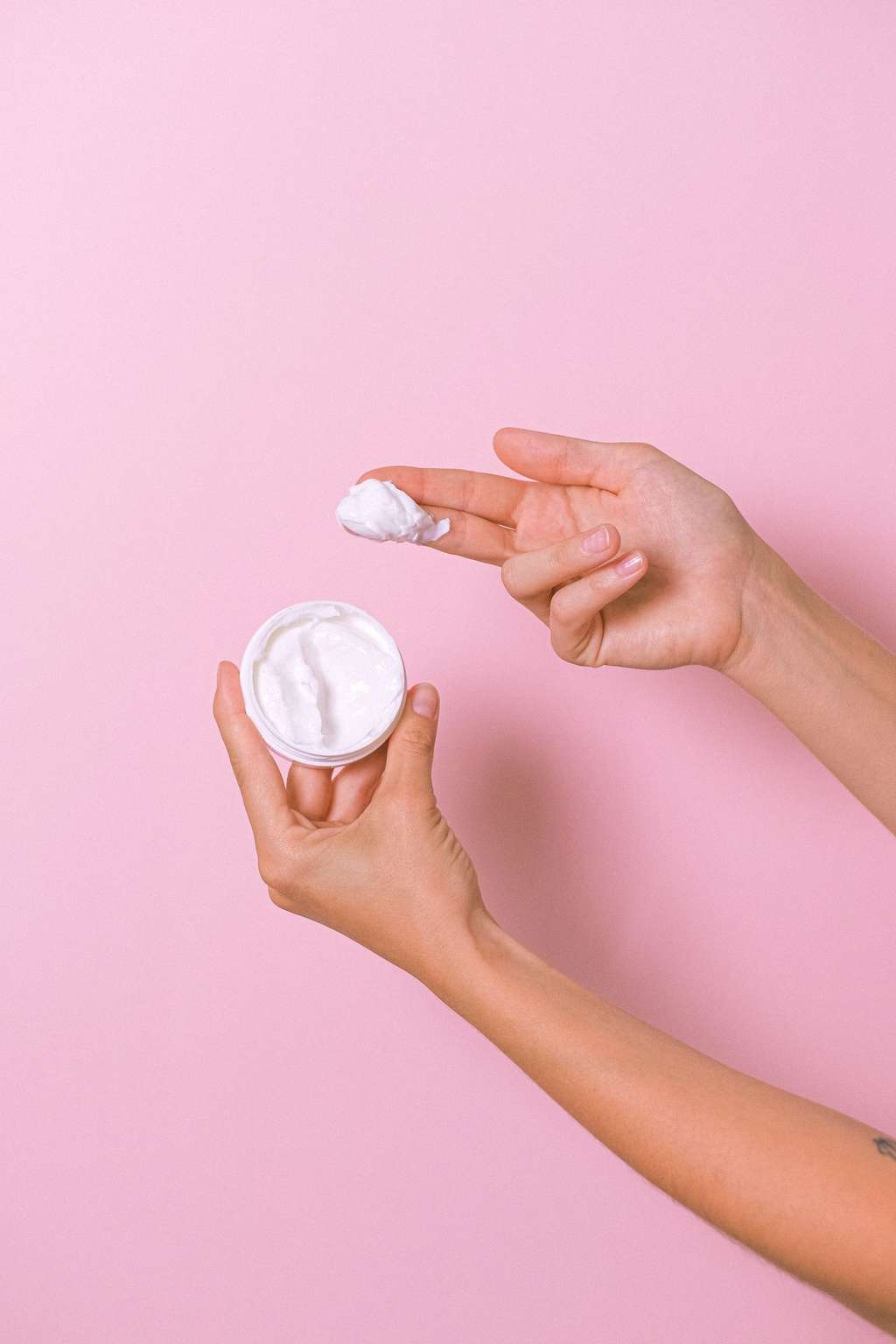 Memakai Lotion