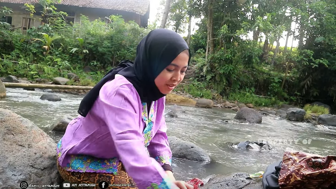 Gadis desa