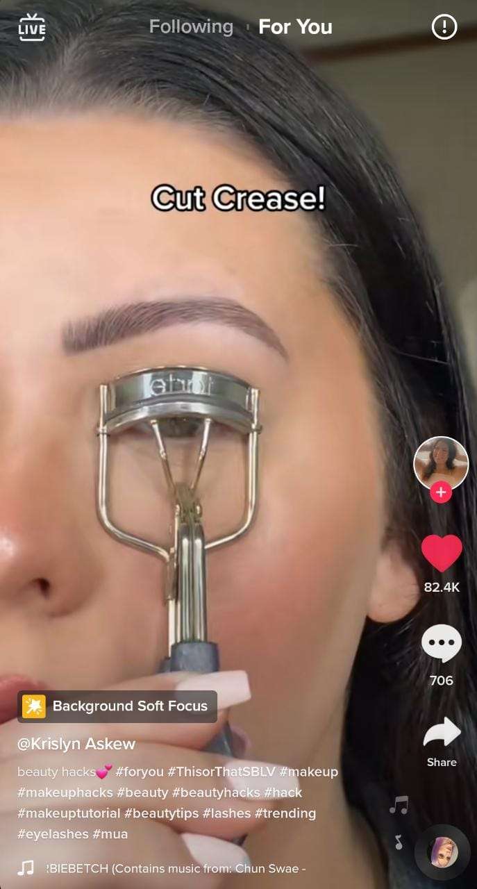 Membuat Cut Crease Menggunakan Penjepit Bulu Mata