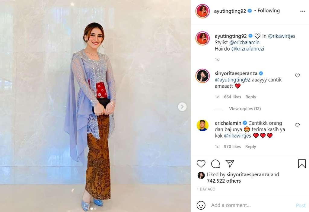 Penampilan Ayu Ting Ting