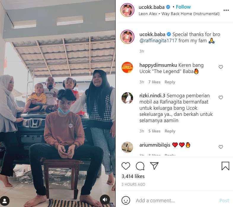 Ucok Baba bersama keluarga