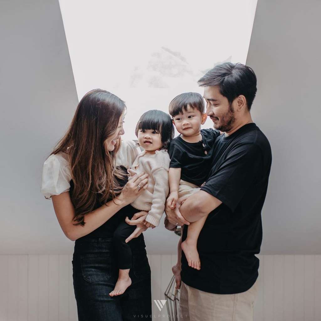 Keluarga Syahnaz dan Jeje