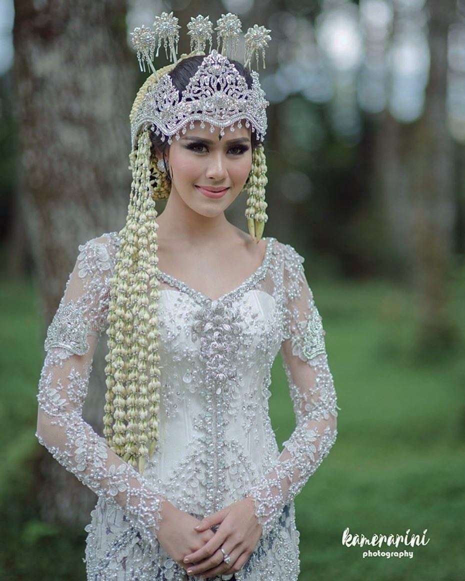 Syahnaz Sadiqah Syahnaz Sadiqah