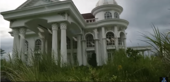 Rumah megah