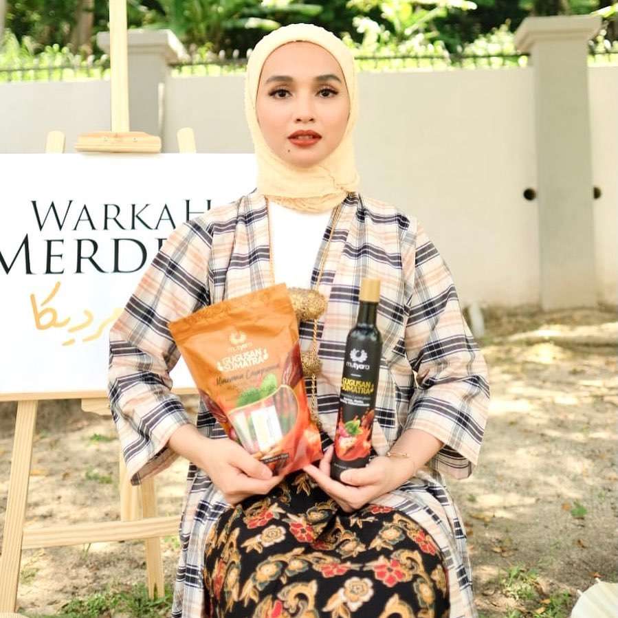 Tya Arifin (Foto : akun @tyaarifinnw)