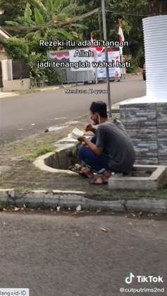 Sambil Membaca Al-Quran