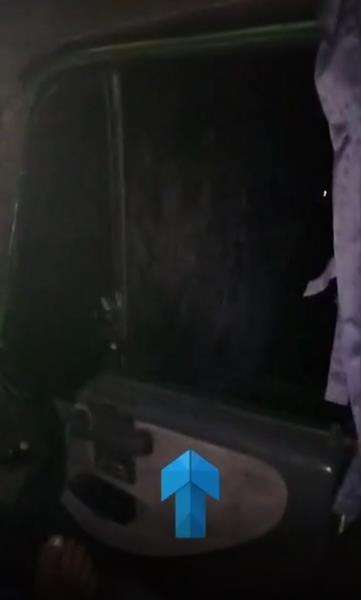 Penampakan sosok seram itu makin terlihat jelas.