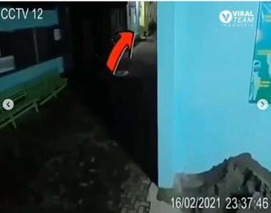 Dibawa Keluar Musala